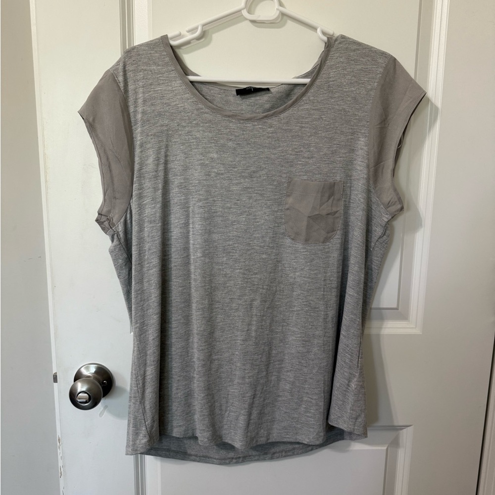 Tahari Gray Short Cap‎ Sleeve Pocket Tee shimmer NEW